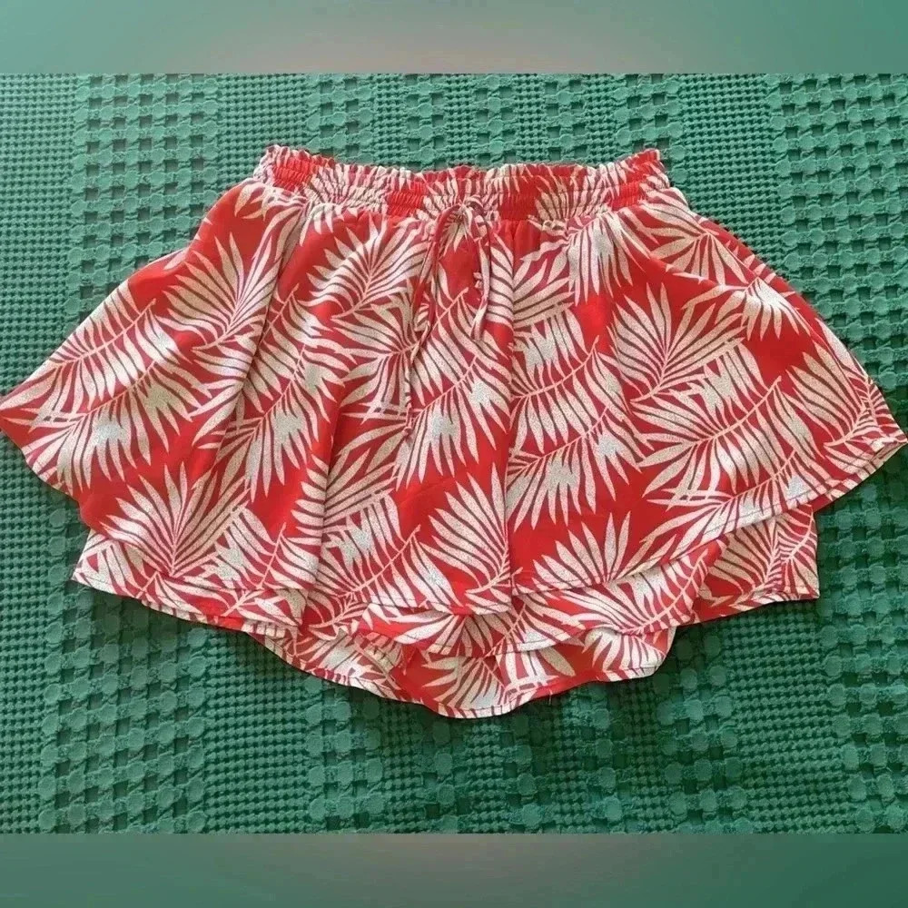 Unique Vintage retro skort - tropical palm print with elastic waist  worn once